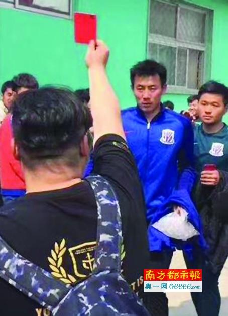 加纳乔和霍伊伦在那场比赛之后受到了很多的关注，达洛特也在疯狂的庆祝，坎布瓦拉也冲向了讲法语的奥纳纳，而埃文斯则和滕哈赫拥抱在了一起。